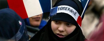 ضرب الاجل مکرون به رهبران مسلمانان فرانسه برای پذیرش 'ارزش‌های جمهوری'